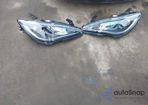 2019 Chrysler Pacifica Touring L z USA, uszkodzony, nr VIN 2C4RC1BG0KR650762